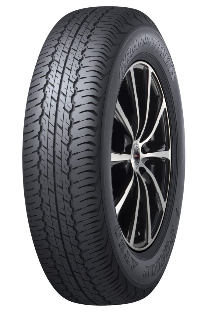 Vista frontal / lateral del neumático DUNLOP GRANDTREK AT20, resaltando su banda de rodadura.