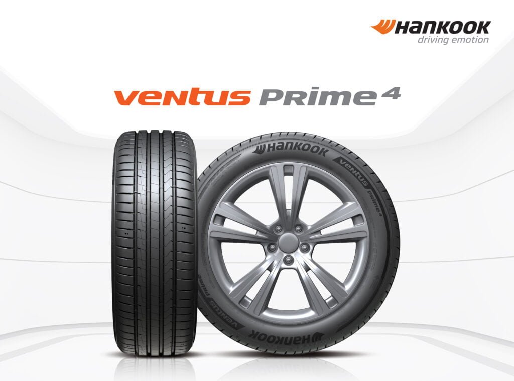 Vista de un par de neumáticos Hankook Ventus Prime 4 de Hankook Tire