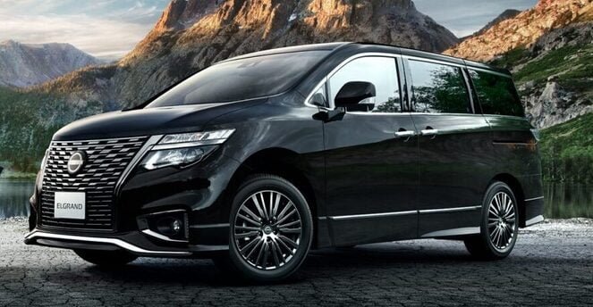 View- nissan-el-grand-on-yokohama-tires