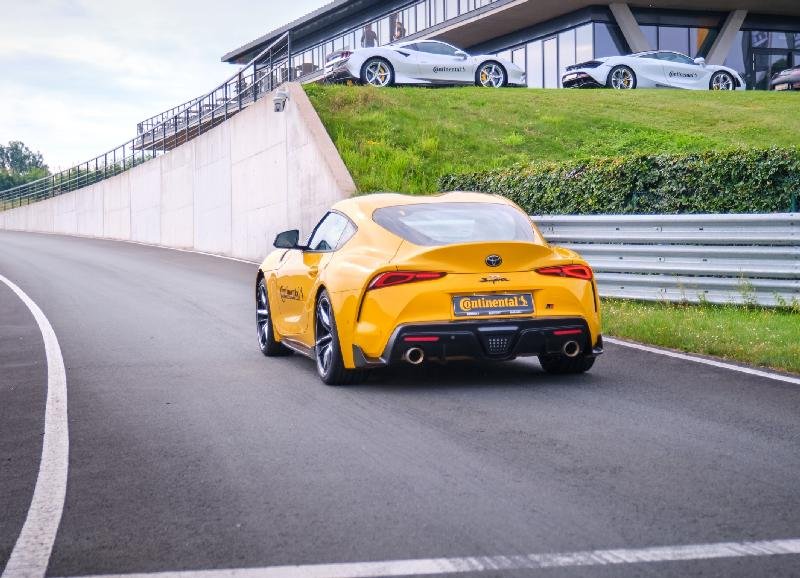 View-Continental SportContact7-on-a-Toyota-Sports-car