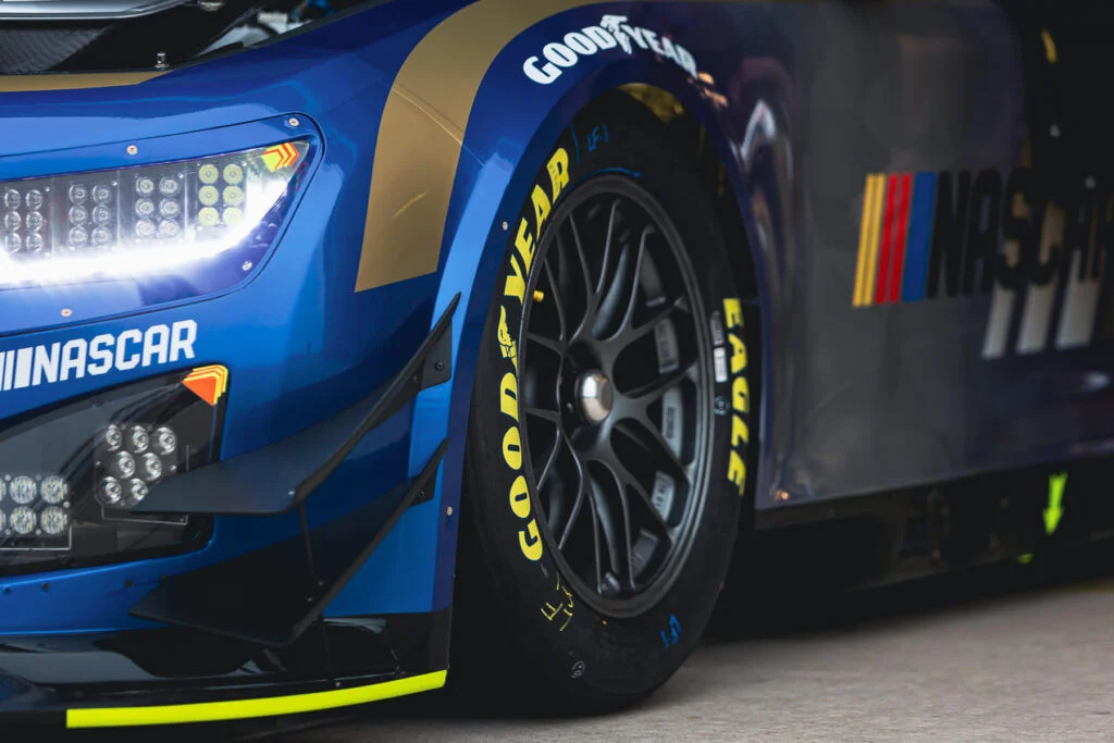 Neumáticos Goodyear Racing inteligentes en el Nascar Camaro de Garage 56 en Le Mans