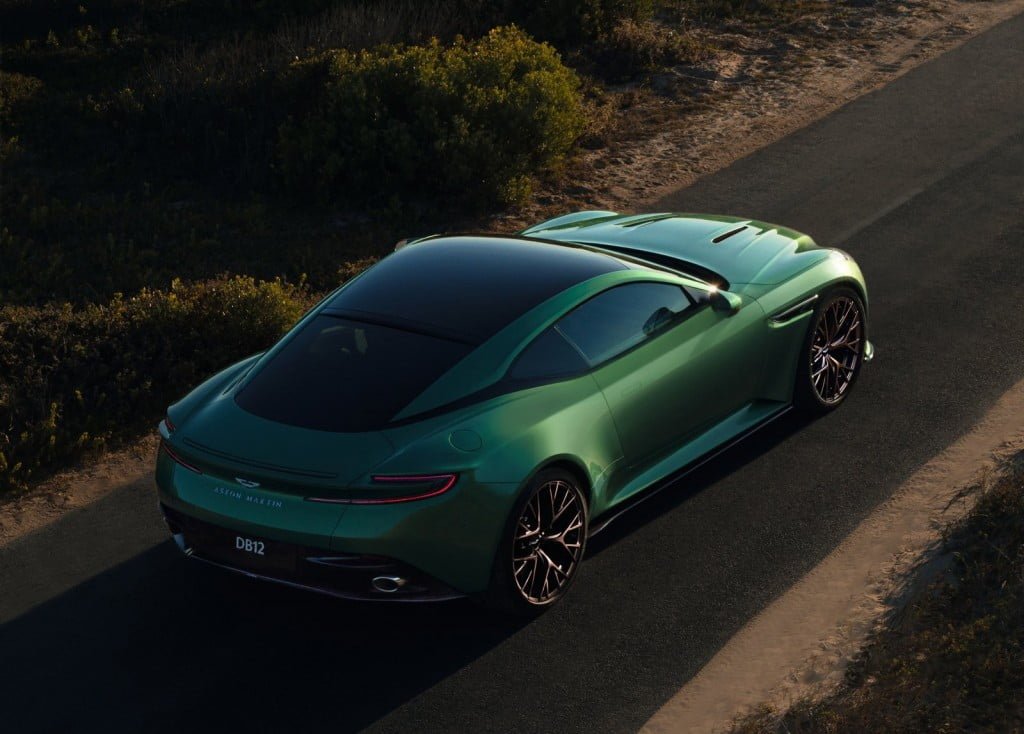 Aston Martin DB12