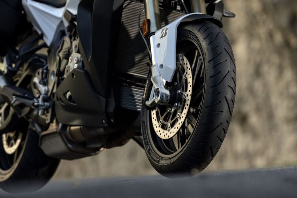 Mejor neumático Bridgestone sport touring de moto, Battlax Sport Touring T33