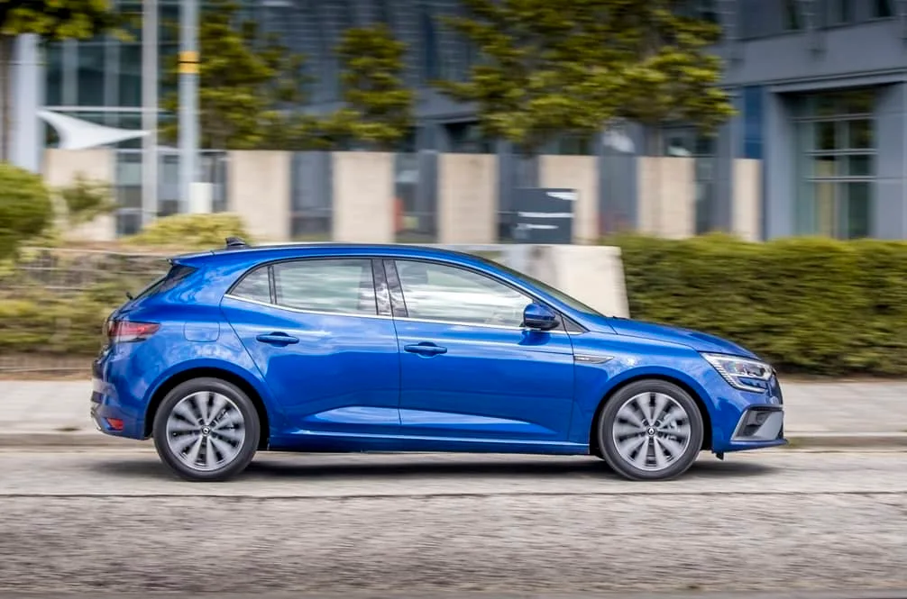 Vista de un Renault Megane - Articulo relacionado neumaticos aprobados para este coche